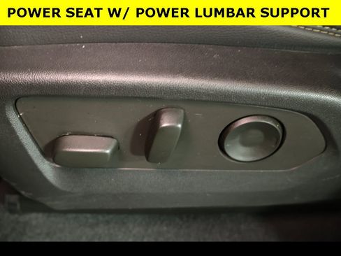 Used 2023 GMC Canyon Denali image 11