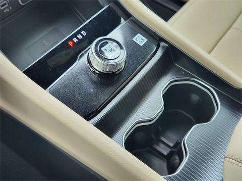 New 2025 Jeep Grand Cherokee Limited image 15