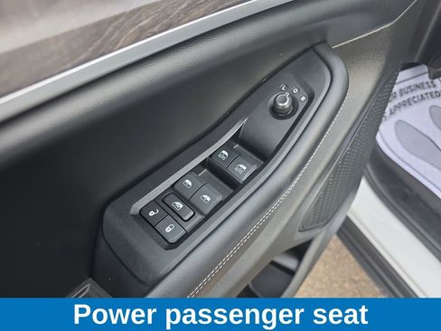 Used 2024 Jeep Grand Cherokee Limited image 12