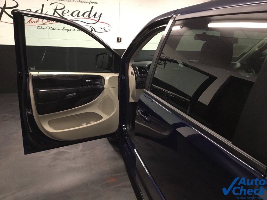 Used 2015 Dodge Grand Caravan SE w/ Quick Order Package 29E SE FWD image 18