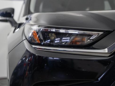 Certified 2025 Toyota Grand Highlander AWD image 13