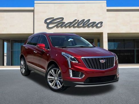 New 2025 Cadillac XT5 Premium Luxury image 2