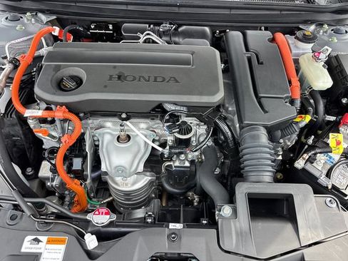 Used 2025 Honda Accord Sport image 31