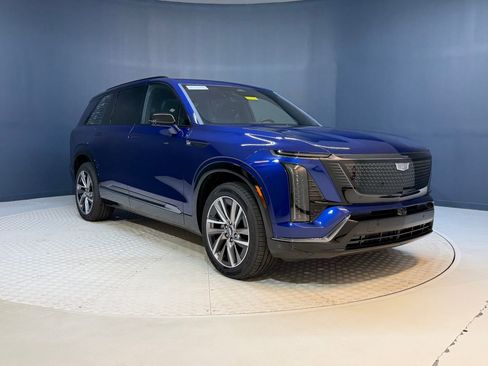 New 2026 Cadillac Vistiq Sport image 7