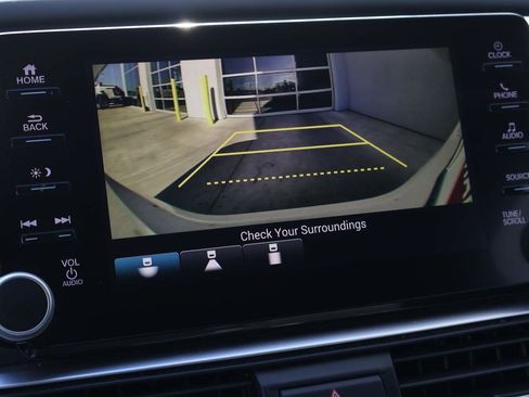 Used 2019 Honda Accord Sport image 15