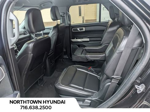 Used 2023 Ford Explorer XLT w/ Equipment Group 202A AWD/4WD image 10