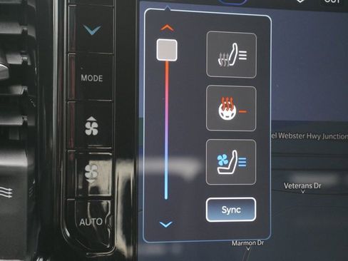 Used 2024 RAM 1500 Laramie image 21