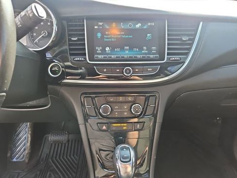Used 2019 Buick Encore Preferred image 18