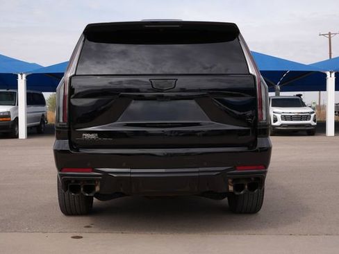 Used 2025 Cadillac Escalade V w/ LPO, Floor Liner Package image 6
