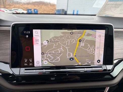 New 2026 Volkswagen Atlas SEL image 17