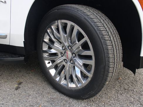 New 2026 GMC Yukon XL Elevation w/ Elevation Premium Package image 38