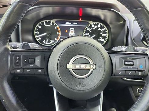 Certified 2023 Nissan Rogue SV w/ SV Premium B Package FWD image 15