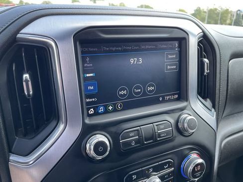 Used 2022 GMC Sierra 1500 Elevation w/ X31 Off-Road Package AWD/4WD image 19