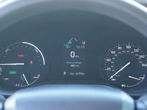 Certified 2024 Toyota Sienna LE FWD image 19
