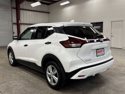 Used 2024 Nissan Kicks S image 15