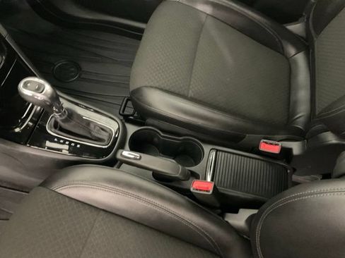 Used 2021 Buick Encore Preferred FWD image 20