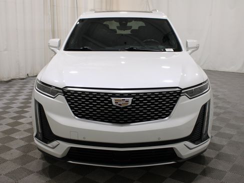 Used 2022 Cadillac XT6 Premium Luxury w/ Platinum Package AWD/4WD image 39