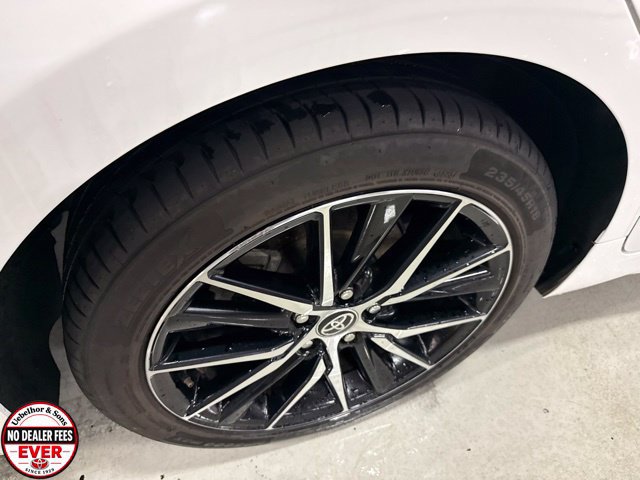 Used 2024 Toyota Camry SE FWD image 9