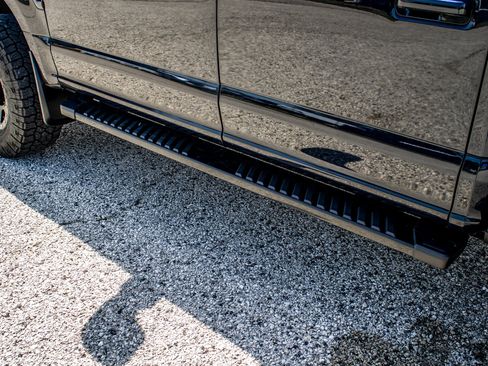 Used 2021 Ford F250 Lariat image 12