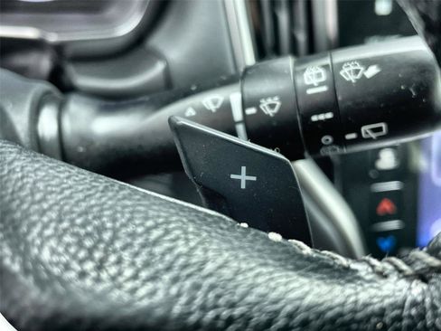 Used 2021 Subaru Outback Limited image 21