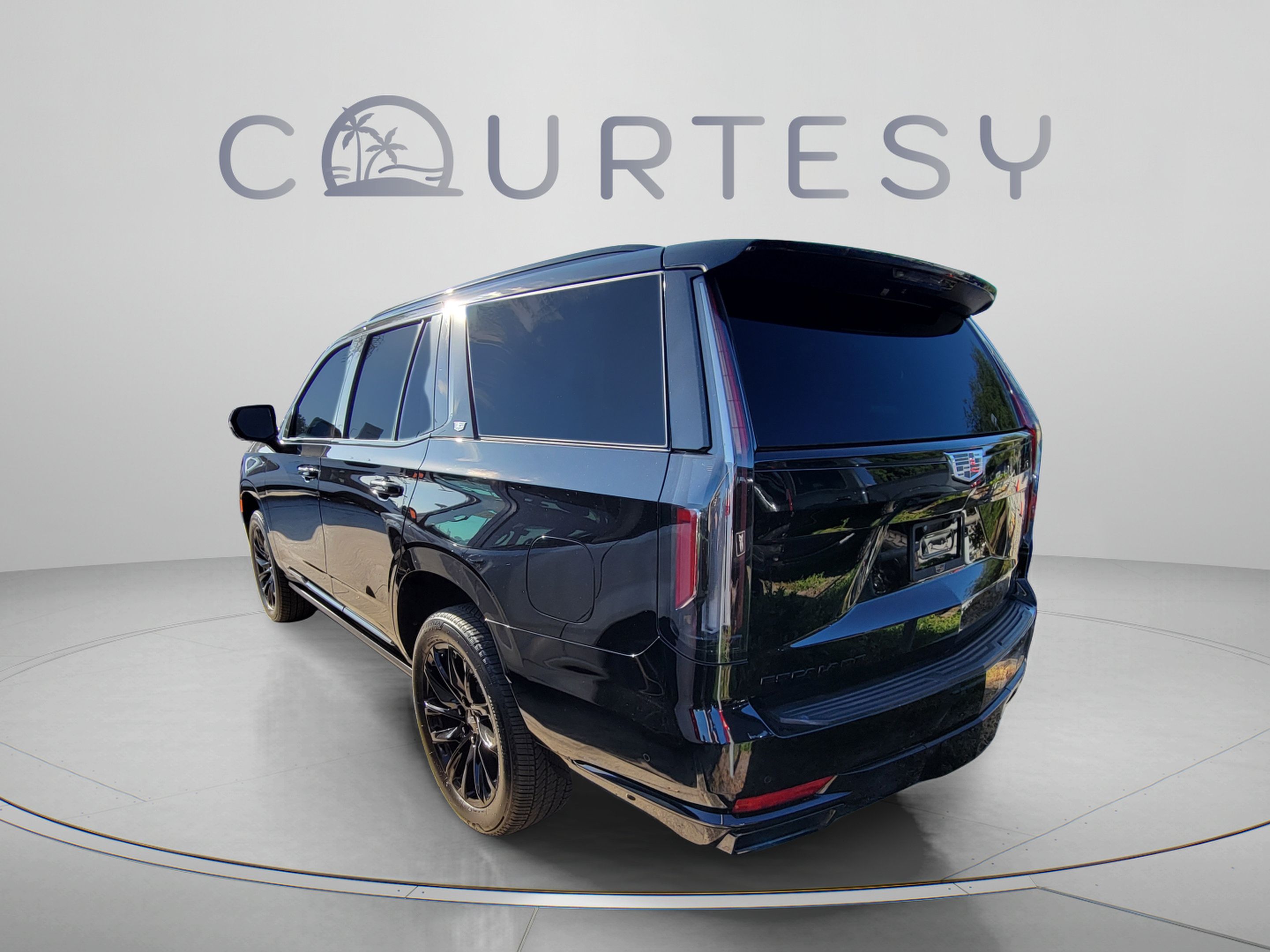 Used 2024 Cadillac Escalade Sport Platinum w/ LPO, ONYX Package RWD image 2