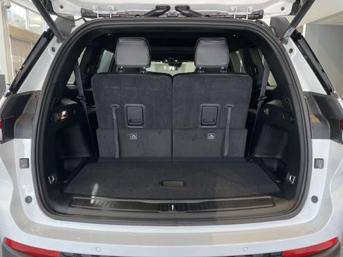 Certified 2025 Jeep Grand Cherokee L Altitude image 34