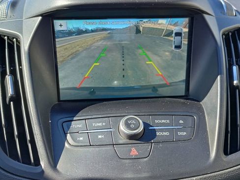 Used 2018 Ford Escape SEL image 13