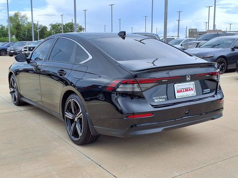 Used 2024 Honda Accord Sport image 2