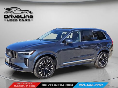 Used 2025 Volvo XC90 B6 Plus image 12