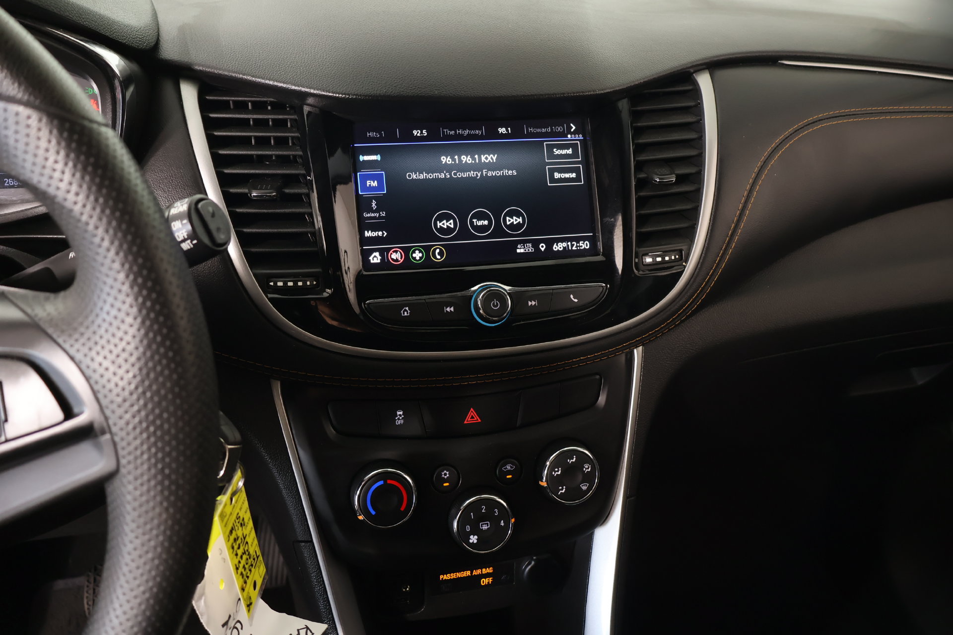 Used 2022 Chevrolet Trax LS w/ Tint and Cruise Package FWD image 5