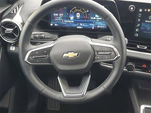 Certified 2025 Chevrolet Equinox LT image 12