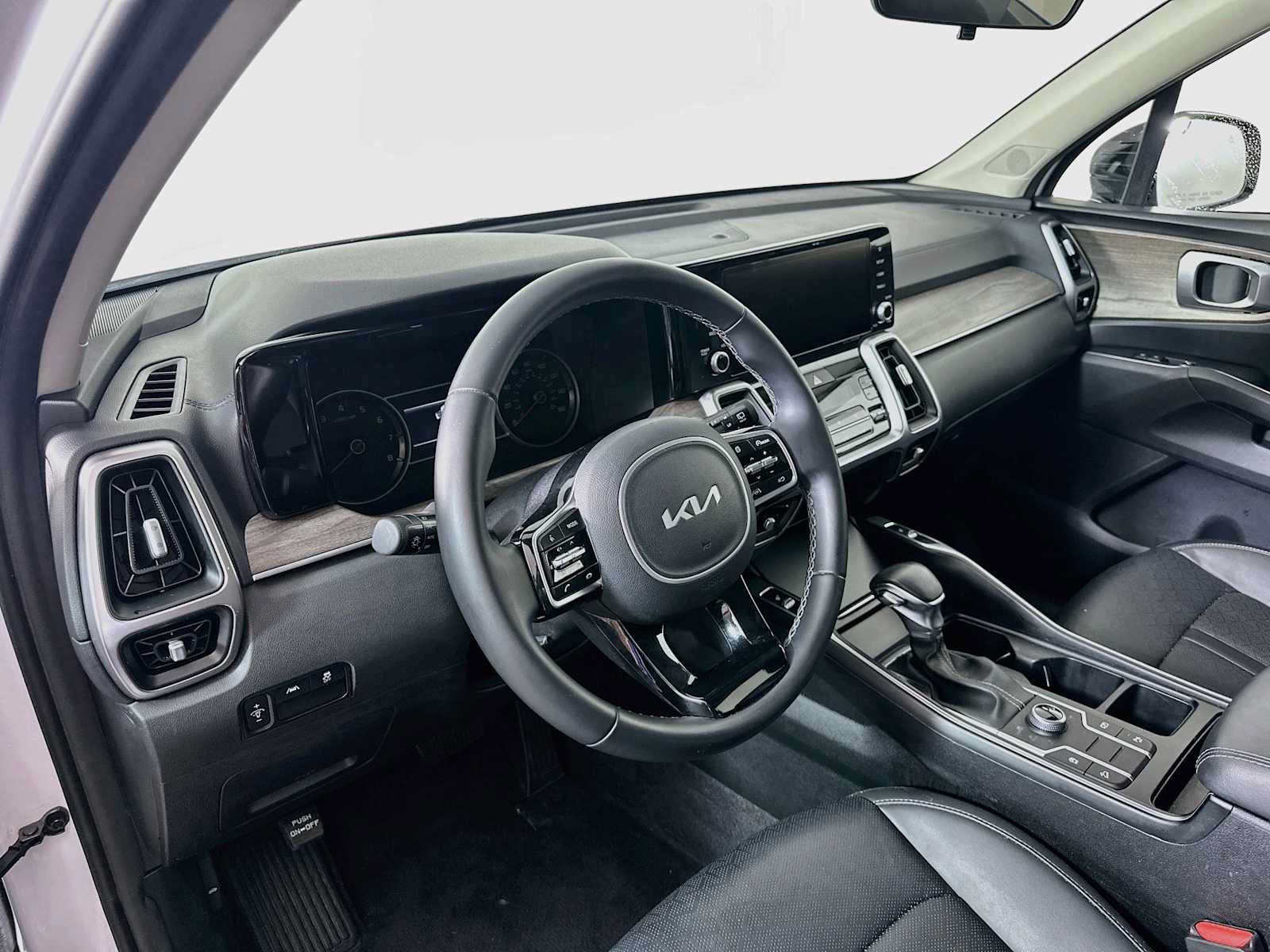 Used 2022 Kia Sorento S AWD/4WD image 7