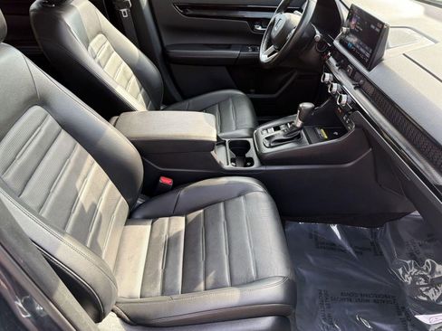 Used 2025 Honda CR-V EX-L image 29