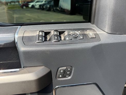 Used 2022 Ford F450 Platinum w/ FX4 Off-Road Package AWD/4WD image 12