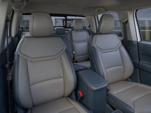 New 2025 Ford Maverick Lariat w/ 4K Tow Package image 10