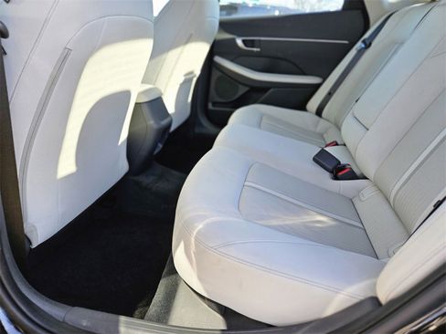 Used 2023 Hyundai Sonata SEL image 13
