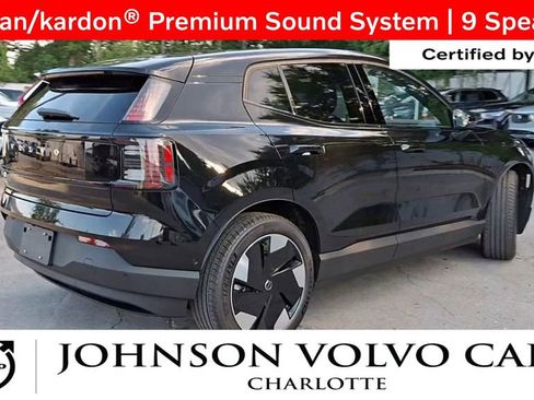 Used 2025 Volvo EX30 Ultra w/ Climate Package image 4