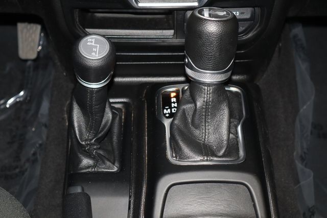 Used 2021 Jeep Wrangler Unlimited Sport AWD/4WD image 30