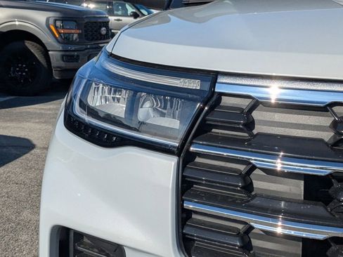 New 2026 Ford Explorer Active image 10