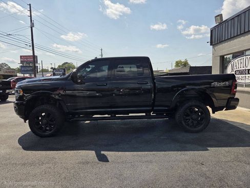 Used 2019 RAM 2500 Laramie w/ Night Edition AWD/4WD image 3