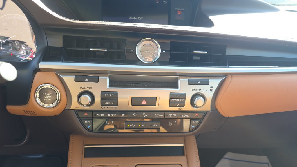 Used 2017 Lexus ES 350 w/ Accessory Package 2 FWD image 19