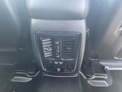 Used 2021 Jeep Grand Cherokee Limited w/ Sun & Sound Group AWD/4WD image 31