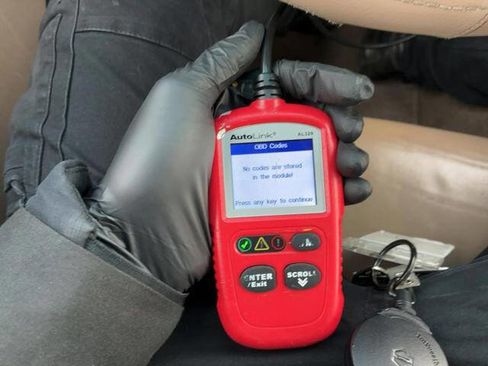 Used 2013 Land Rover LR2 HSE image 69