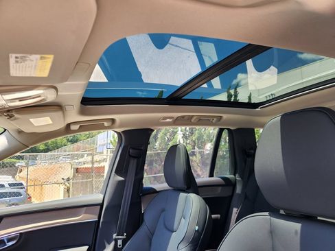 New 2026 Volvo XC90 B6 Plus w/ Protection Package Premier AWD/4WD image 10