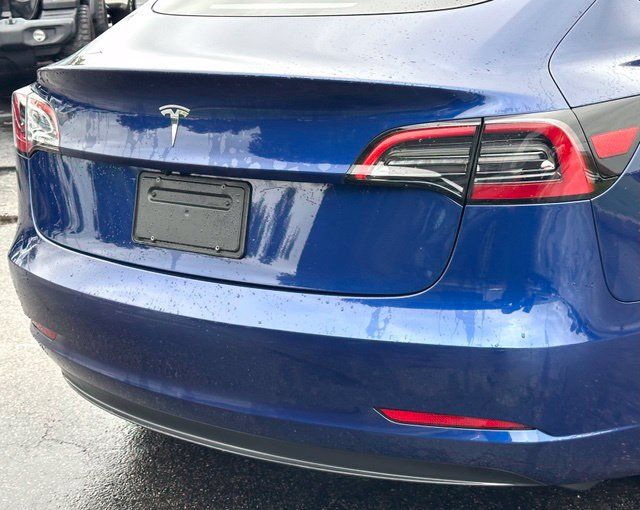 Used 2023 Tesla Model 3 Standard Range RWD image 11