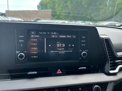 Used 2025 Kia Sportage LX image 20