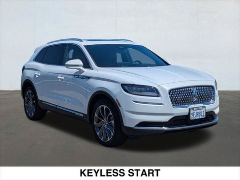 Certified 2023 Lincoln Nautilus Reserve FWD image 7