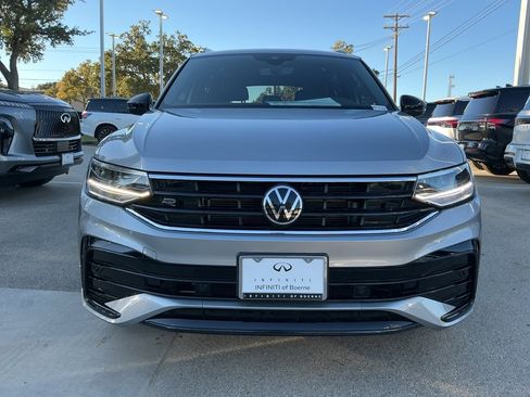 Used 2022 Volkswagen Tiguan SE R-Line image 2