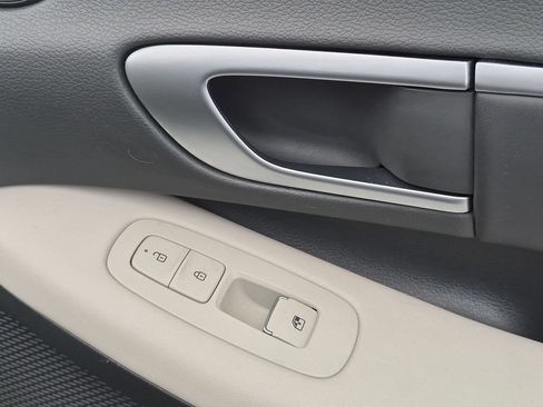 Used 2025 Hyundai Sonata SEL FWD image 34