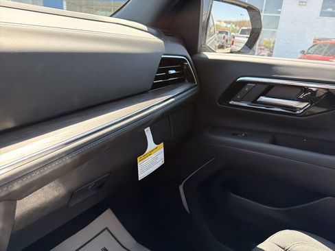 New 2026 Chevrolet Tahoe LS w/ LS Custom Edition AWD/4WD image 24